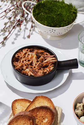 Karkówka szarpana wolno pieczona - słoik (2-3 porcje)